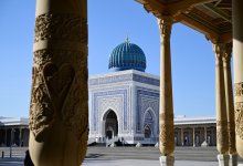 Heydər Əliyev Fondunun vitse-prezidenti Leyla Əliyeva Səmərqənddə “Uşağın gözü ilə dünya” sərgisi və İmam əl-Buxari memorial kompleksi ilə tanış olub (FOTO)