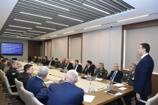 XİN-də Milli Müdafiə Universitetinin akademik kursunun iştirakçıları ilə görüş keçirilib (FOTO)