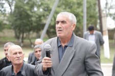 Elnur Rzayev Niyazoba kəndində səyyar qəbul keçirib (FOTO)