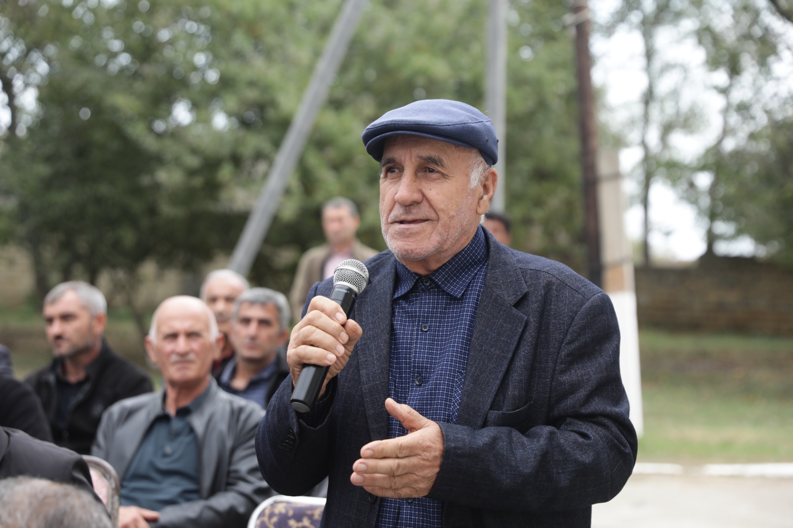 Elnur Rzayev Niyazoba kəndində səyyar qəbul keçirib (FOTO)