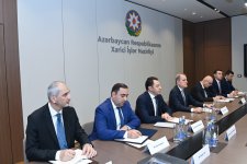XİN Caişankarın Bakıya səfəri barədə məlumat yaydı (FOTO)