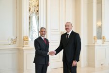 Azərbaycan Prezidenti İlham Əliyev Hindistanın xarici işlər nazirini qəbul edib (FOTO)