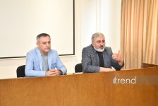 “Zərərli xarici təsirlərə və saxta xəbərlərə qarşı sayıqlığın artırılmasına dəstək” layihəsi AzMİU-da (FOTO/VİDEO)