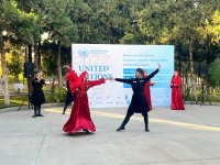Aşqabadda BMT günü münasibətilə Azərbaycan xüsusi stendlə təmsil olunub (FOTO)