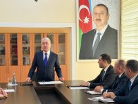 Yardımlı Rayon İcra Hakimiyyətinin yeni başçısı kollektivə təqdim edilib (FOTO)