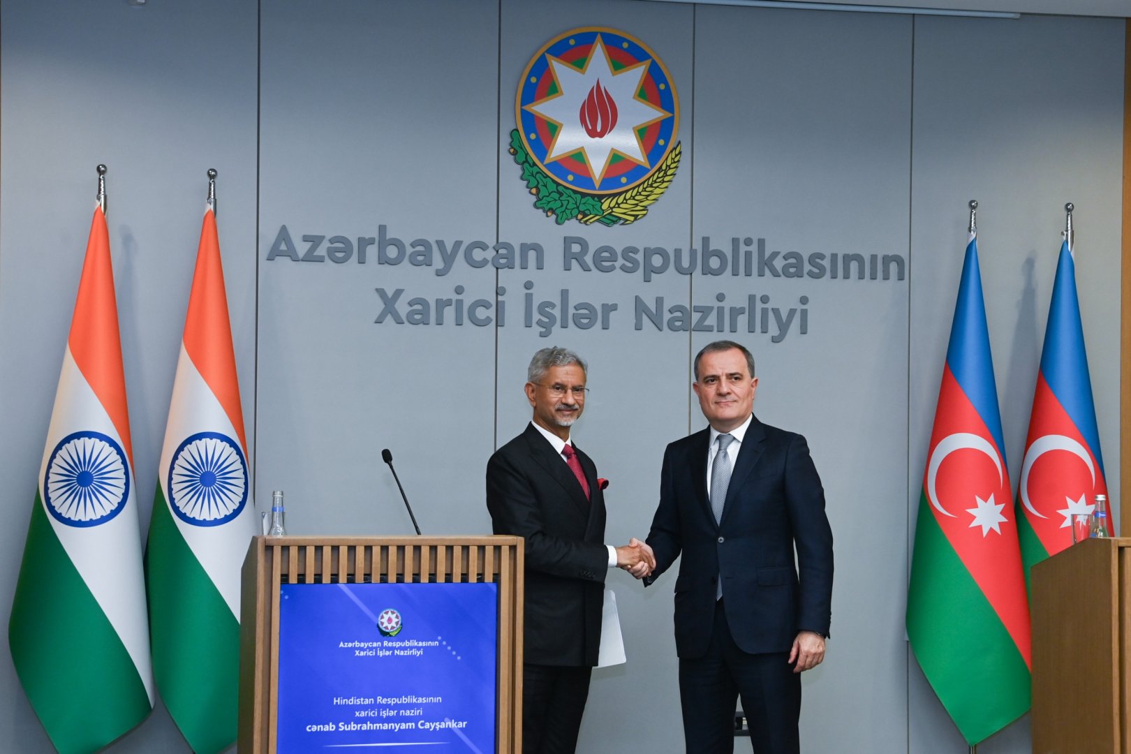 XİN Caişankarın Bakıya səfəri barədə məlumat yaydı (FOTO)