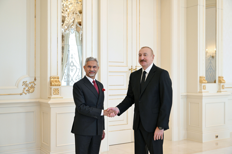 Azərbaycan Prezidenti İlham Əliyev Hindistanın xarici işlər nazirini qəbul edib (FOTO)