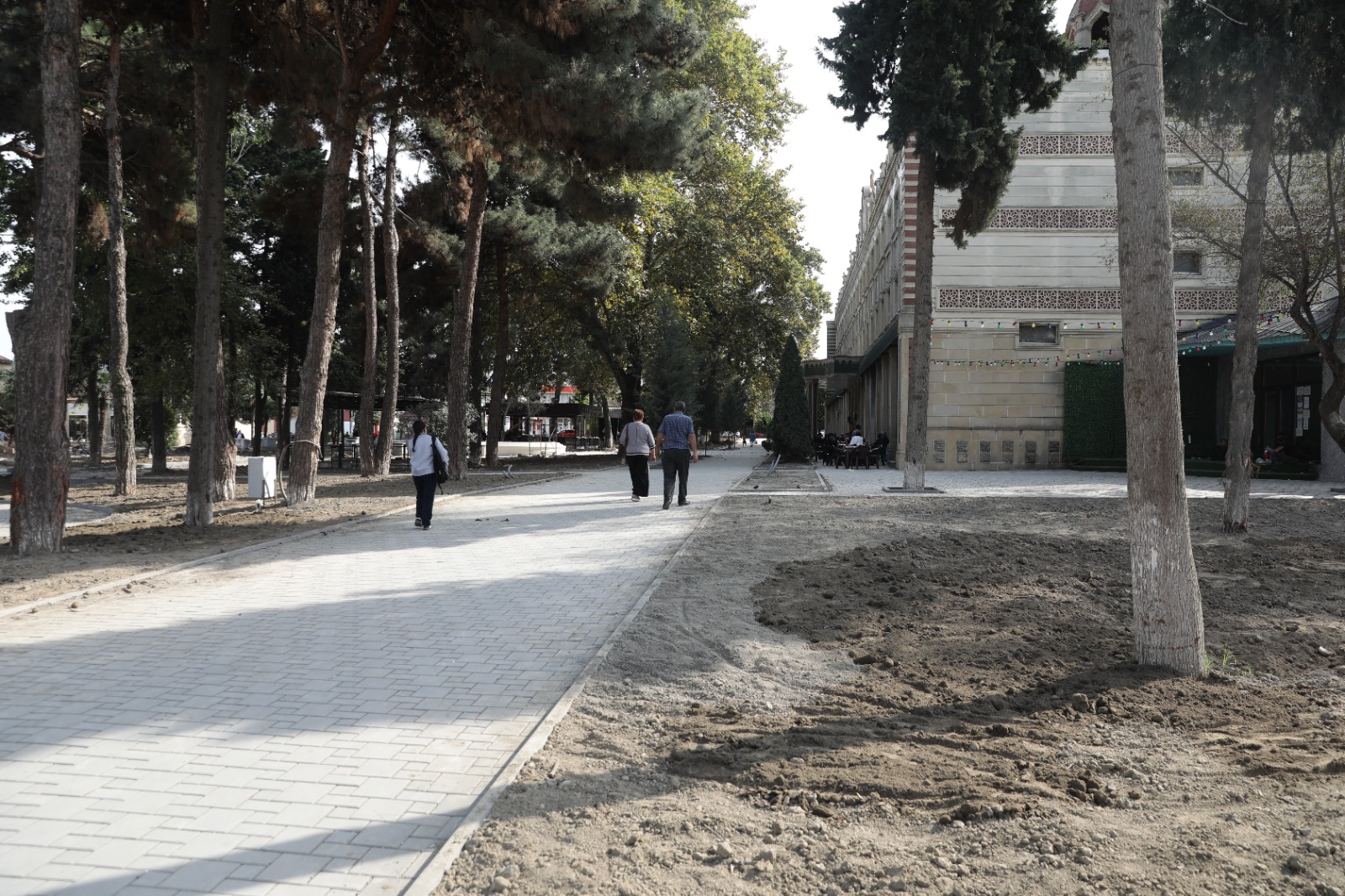 Xaçmazda “Şəhərsalma və Memarlıq İli” çərçivəsində Nəriman Nərimanov küçəsindəki park əsaslı şəkildə yenidən qurulur (FOTO)