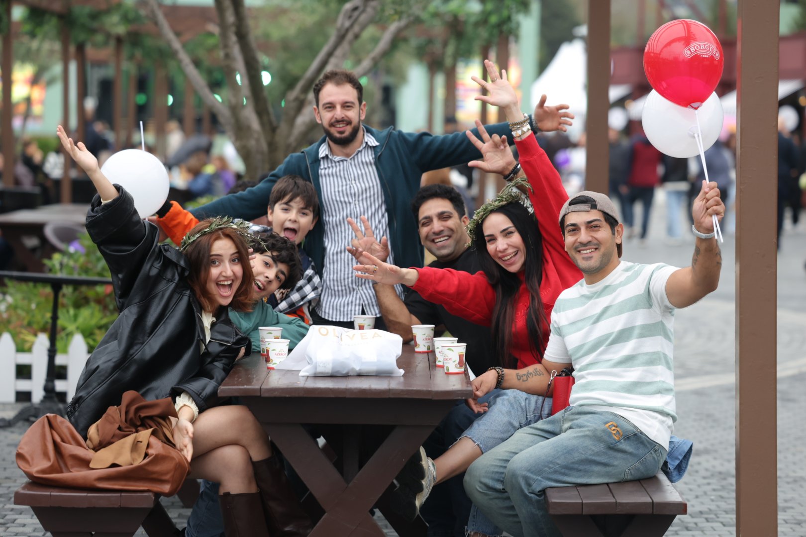 Yağışlı havaya baxmayaraq, Zeytun Festivalı davam edir (FOTO)