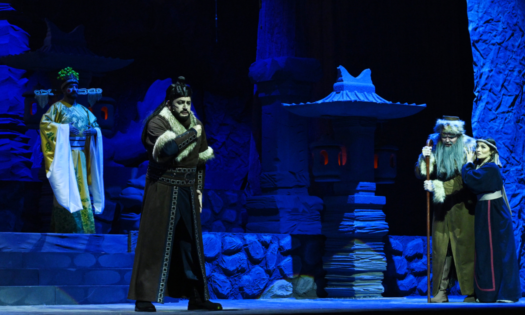 Heydər Əliyev Fondunun vitse-prezidenti Leyla Əliyeva “Turandot” tamaşasının premyerasını izləyib (FOTO)