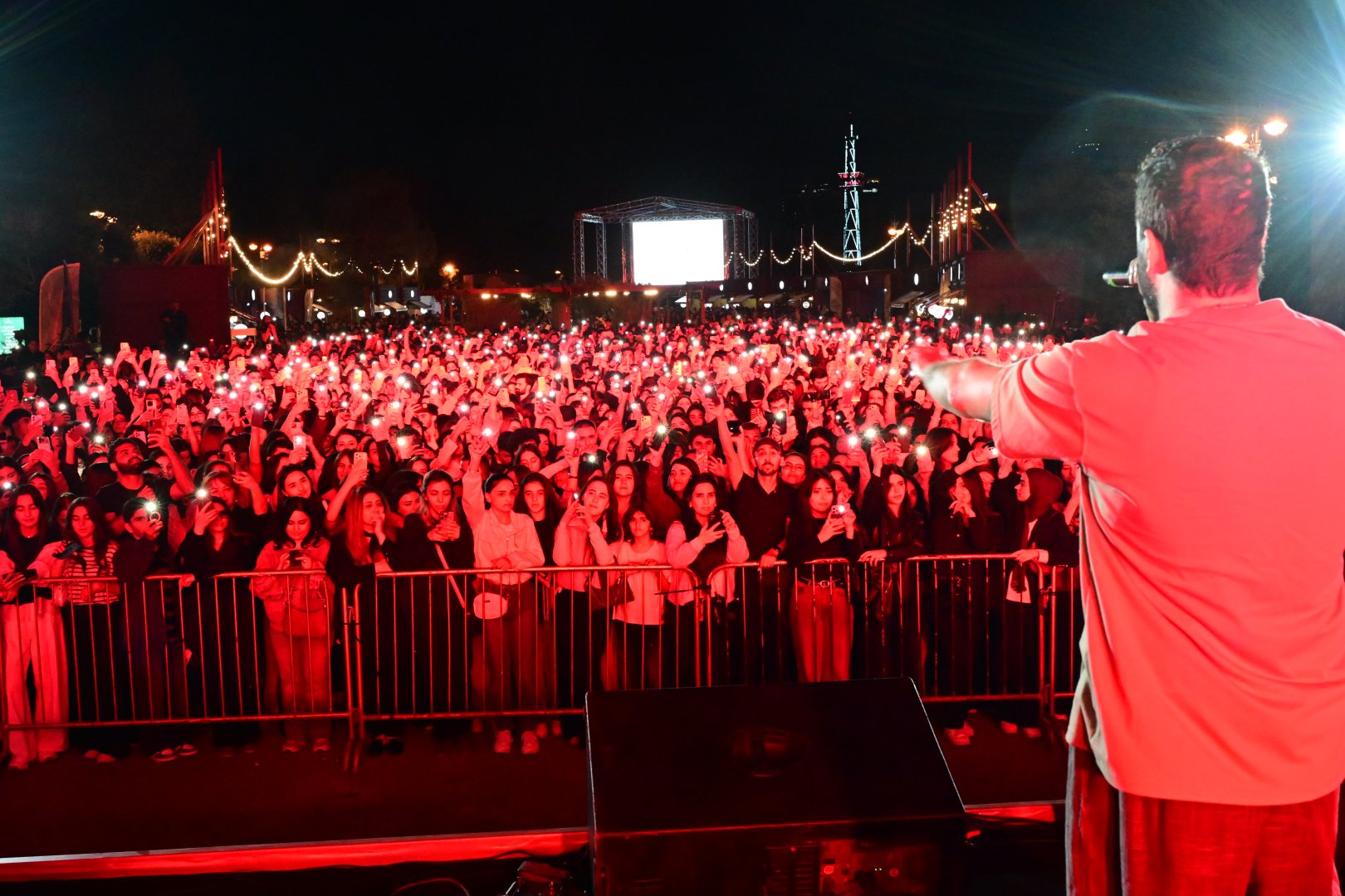 Estrada ulduzları Zeytun Festivalının səhnəsində (FOTO)