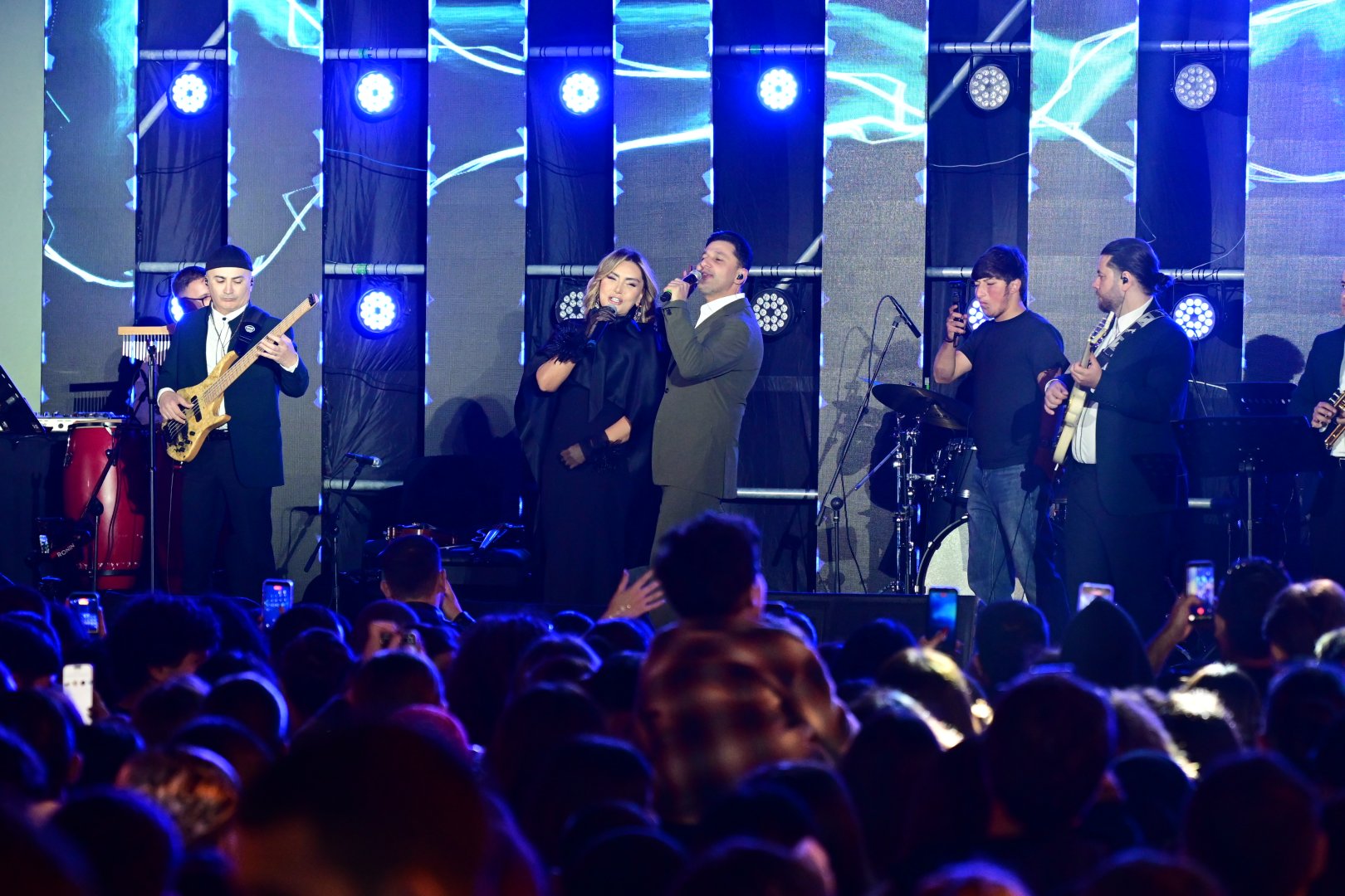 Estrada ulduzları Zeytun Festivalının səhnəsində (FOTO)