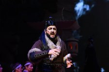 Heydər Əliyev Fondunun vitse-prezidenti Leyla Əliyeva “Turandot” tamaşasının premyerasını izləyib (FOTO)