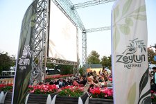Estrada ulduzları Zeytun Festivalının səhnəsində (FOTO)
