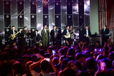 Estrada ulduzları Zeytun Festivalının səhnəsində (FOTO)