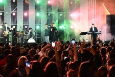 Estrada ulduzları Zeytun Festivalının səhnəsində (FOTO)