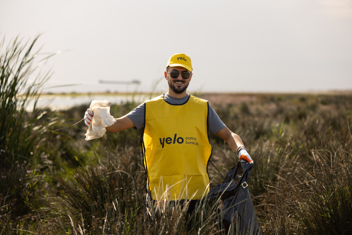 Yelo Bank-ın “Parlaq sahillər” aksiyası çərçivəsində Hövsan sahili tullantılardan təmizlənib! (FOTO)