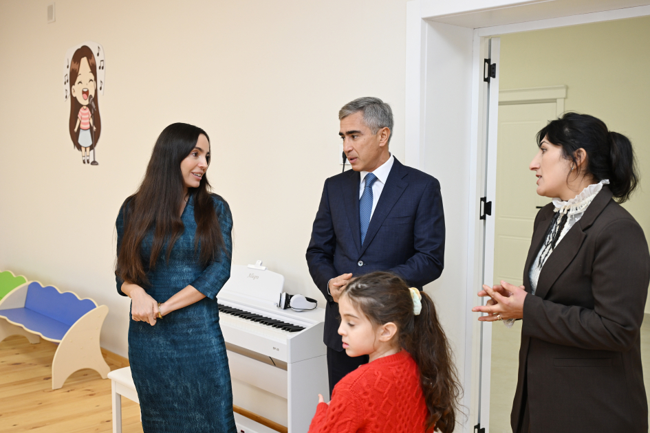 Leyla Əliyeva və Alyona Əliyeva Şamaxının Göylər kəndində körpələr evi-uşaq bağçasının açılışında iştirak ediblər (FOTO)