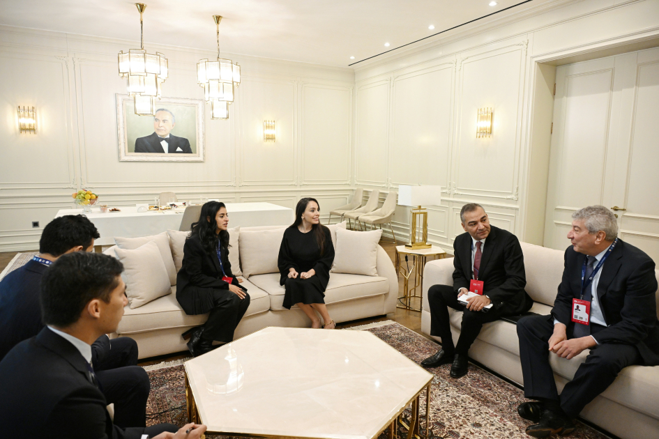 Heydər Əliyev Fondunun vitse-prezidenti Leyla Əliyeva Dünya Turizm Təşkilatının Baş katibi ilə görüşüb (FOTO)