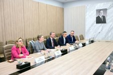 Azərbaycan Niderland şirkəti ilə logistika və investisiya əməkdaşlığını müzakirə edib (FOTO)