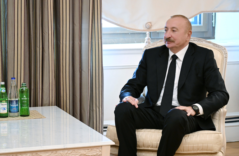 Prezident İlham Əliyev ICESCO-nun Baş direktorunu qəbul edib (FOTO)