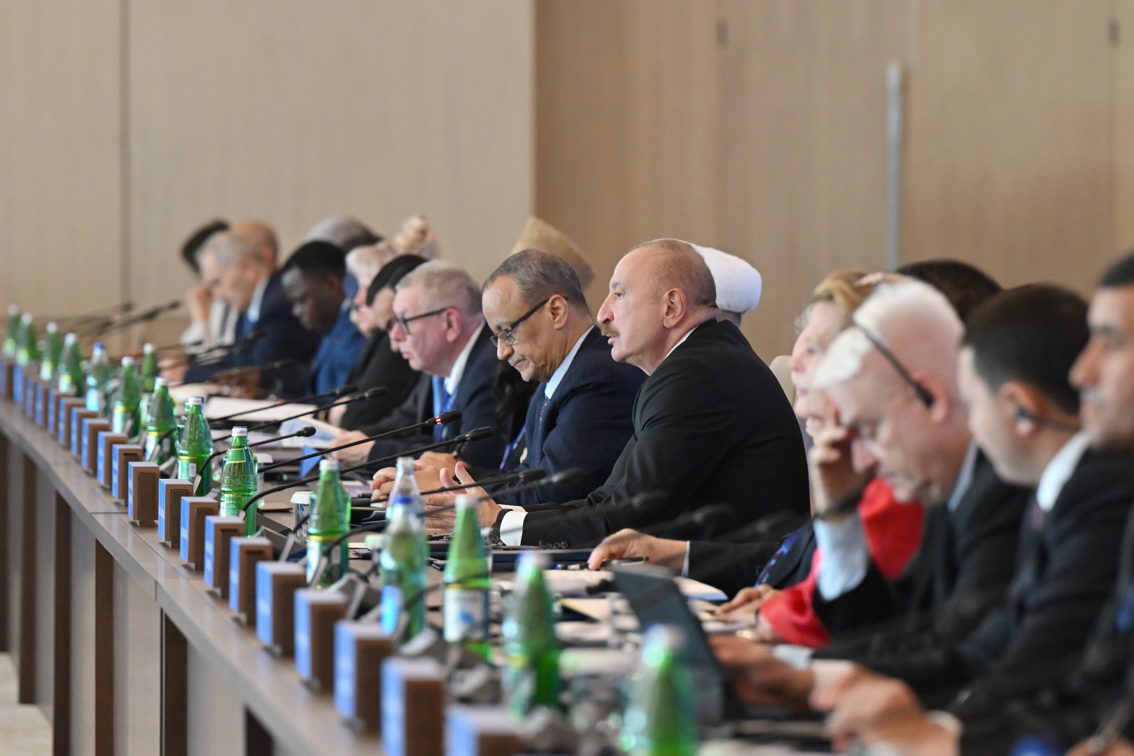Prezident İlham Əliyev VII Ümumdünya Mədəniyyətlərarası Dialoq Forumunun açılışında çıxış edib (FOTO)