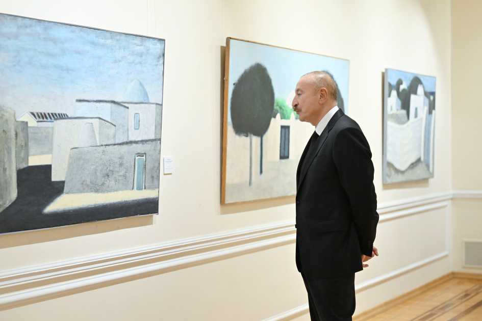 Prezident İlham Əliyev, Birinci xanım Mehriban Əliyeva və ailə üzvləri “Mənim Abşeronum: Üstə gəl” adlı retrospektiv sərgi ilə tanış olublar (FOTO)