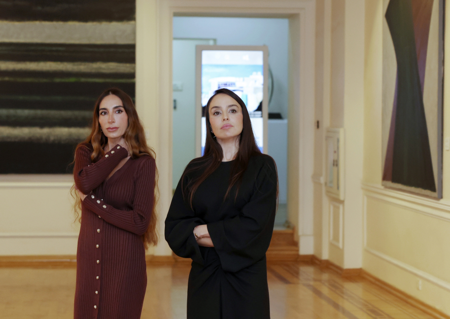 Prezident İlham Əliyev, Birinci xanım Mehriban Əliyeva və ailə üzvləri “Mənim Abşeronum: Üstə gəl” adlı retrospektiv sərgi ilə tanış olublar (FOTO)