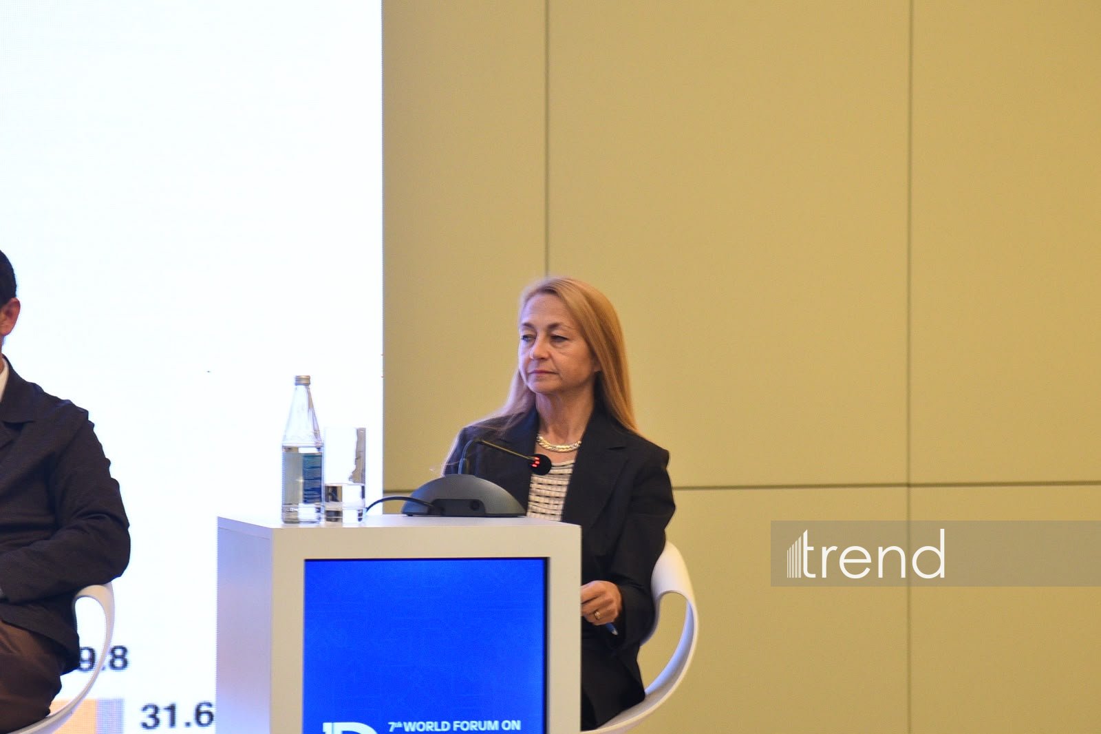 Ümumdünya Mədəniyyətlərarası Dialoq Forumu çərçivəsində “Biznes dialoqu” adlı panel sessiyası keçirilib (FOTO)