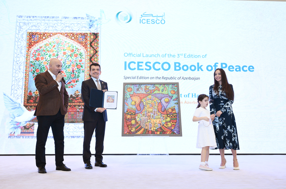 Heydər Əliyev Fondunun vitse-prezidenti Leyla Əliyeva ICESCO-nun “Sülh kitabı”nın Azərbaycana həsr edilən III nəşrinin təqdimatında iştirak edib (FOTO)