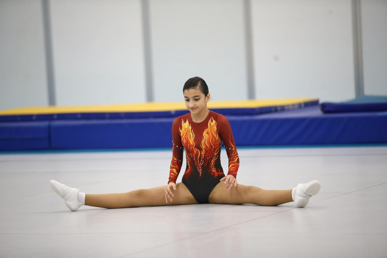 Akrobatika və aerobika gimnastikası üzrə ölkə birinciliklərinə start verilib (FOTO)