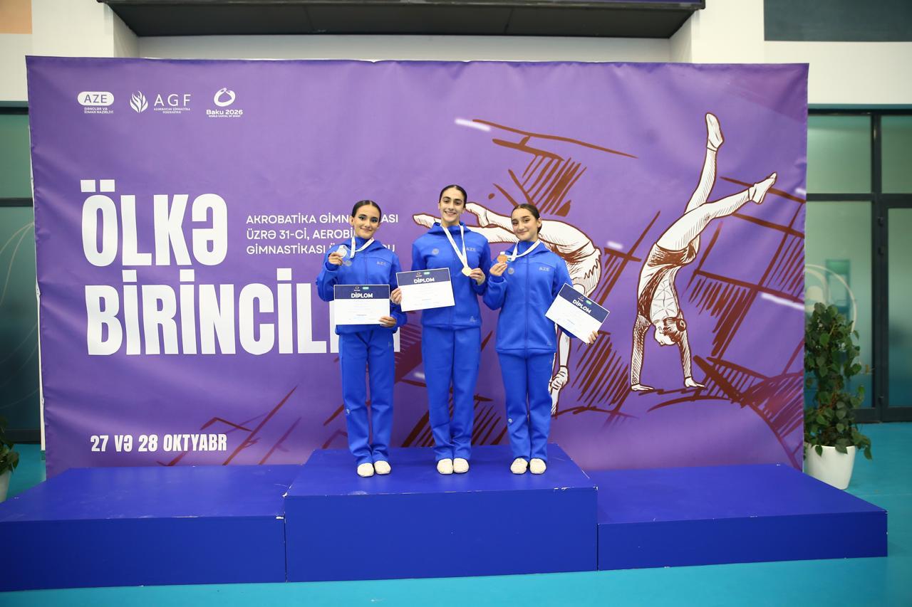 Akrobatika və aerobika gimnastikası üzrə ölkə birinciliklərinə start verilib (FOTO)