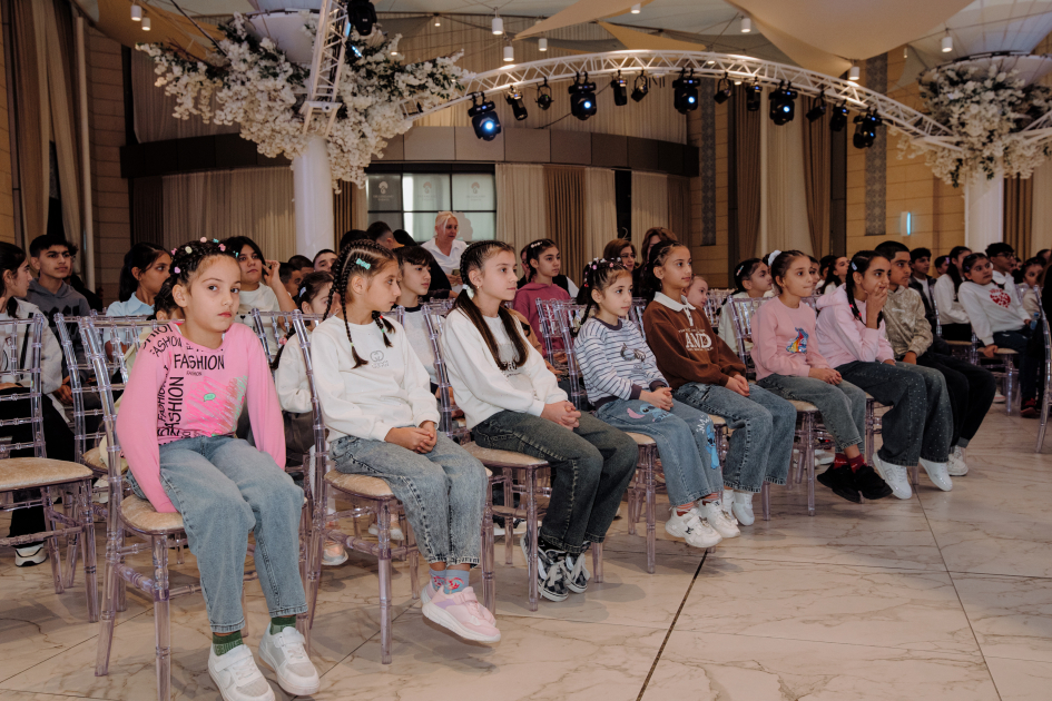 Leyla Əliyeva və Arzu Əliyeva “Cənnətin ariyası” adlı layihə çərçivəsində təqdim olunan konsertdə iştirak ediblər (FOTO)