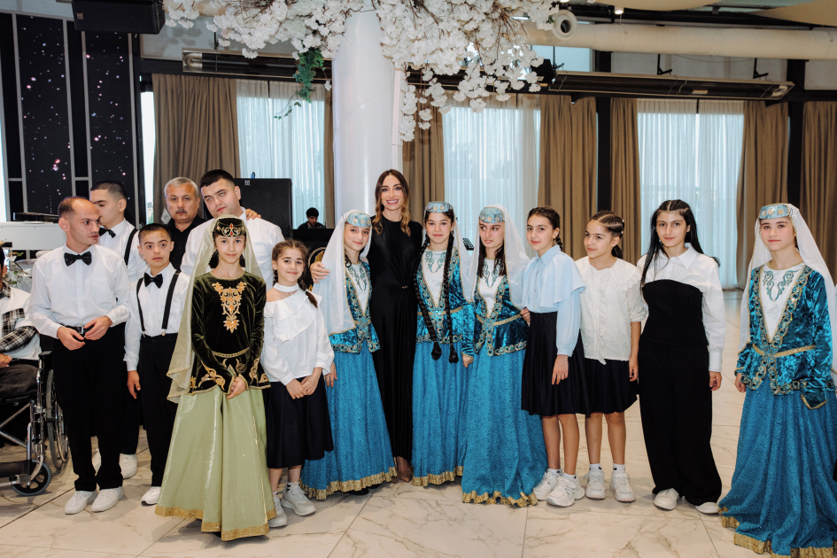 Leyla Əliyeva və Arzu Əliyeva “Cənnətin ariyası” adlı layihə çərçivəsində təqdim olunan konsertdə iştirak ediblər (FOTO)