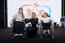 Leyla Əliyeva və Arzu Əliyeva “Cənnətin ariyası” adlı layihə çərçivəsində təqdim olunan konsertdə iştirak ediblər (FOTO)