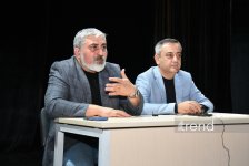 “Zərərli xarici təsirlərə və saxta xəbərlərə qarşı sayıqlığın artırılmasına dəstək” layihəsi ADMİU-da (FOTO/VİDEO)
