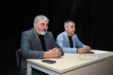 “Zərərli xarici təsirlərə və saxta xəbərlərə qarşı sayıqlığın artırılmasına dəstək” layihəsi ADMİU-da (FOTO/VİDEO)