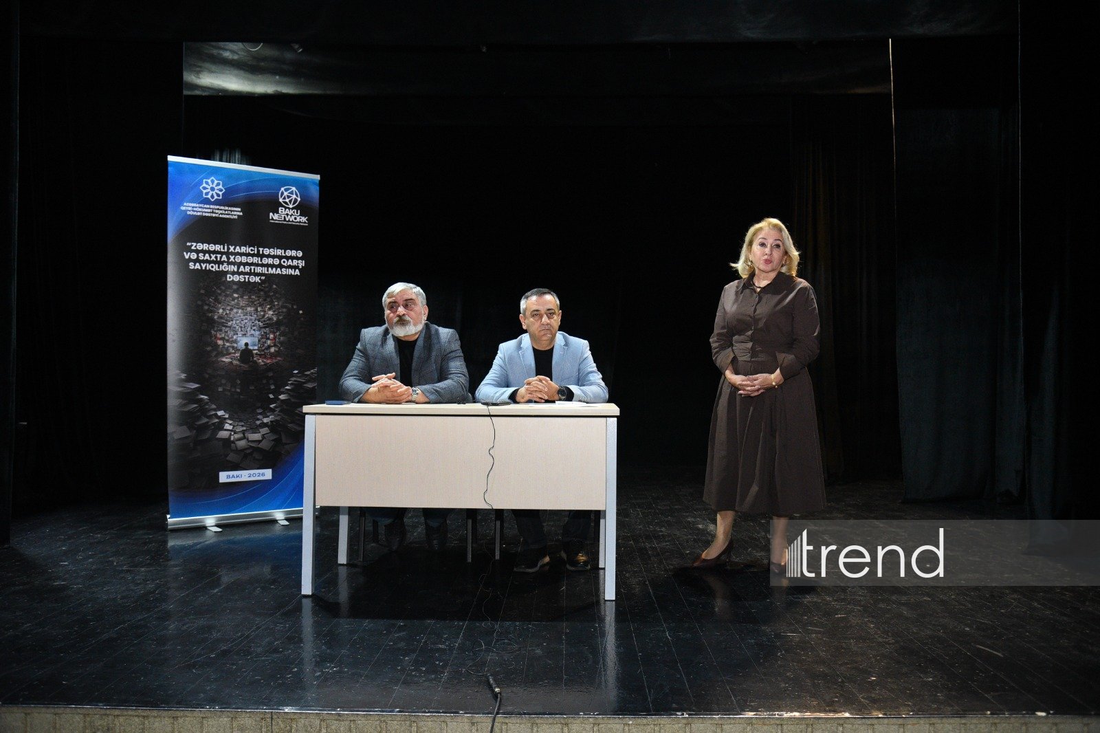 “Zərərli xarici təsirlərə və saxta xəbərlərə qarşı sayıqlığın artırılmasına dəstək” layihəsi ADMİU-da (FOTO/VİDEO)