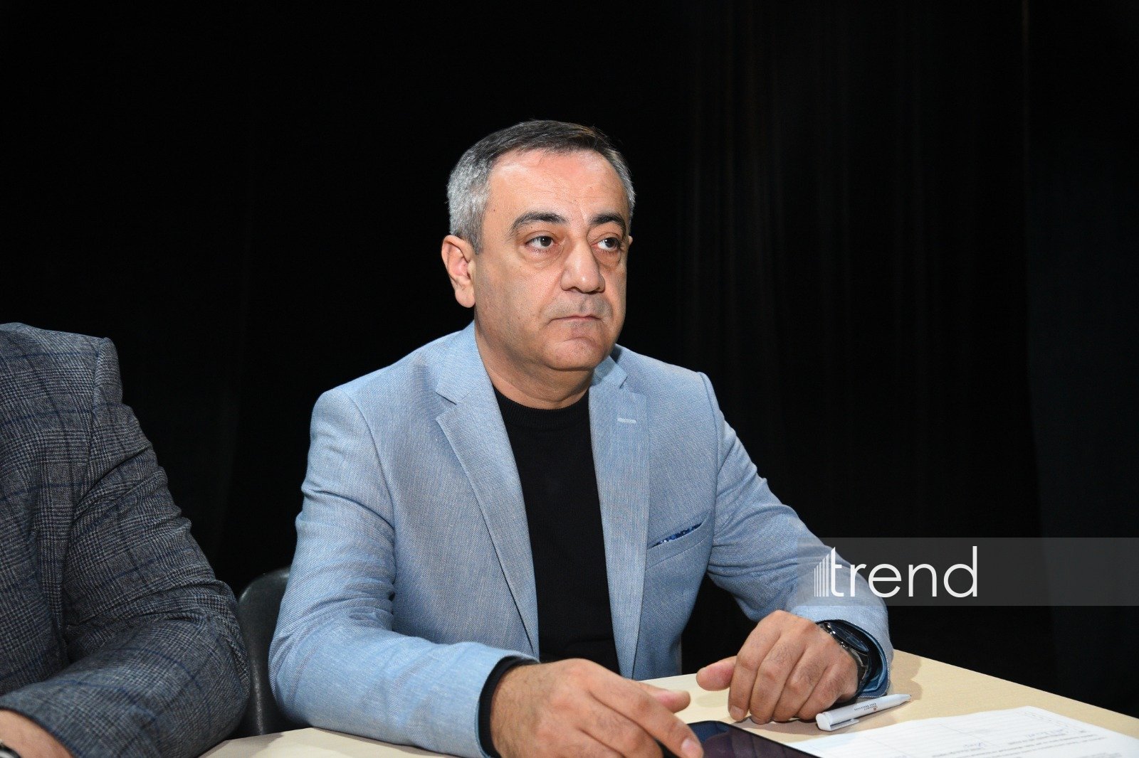 “Zərərli xarici təsirlərə və saxta xəbərlərə qarşı sayıqlığın artırılmasına dəstək” layihəsi ADMİU-da (FOTO/VİDEO)