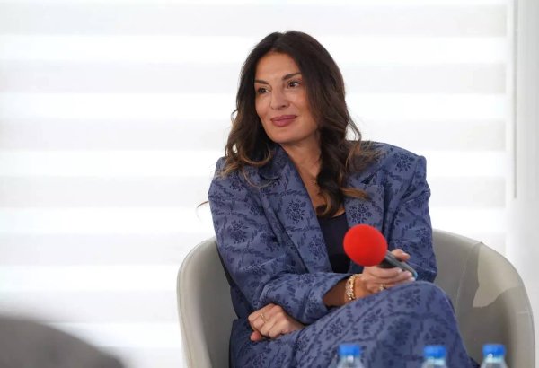 Serbiyanın dövlət televiziyasının direktoru istefa verib