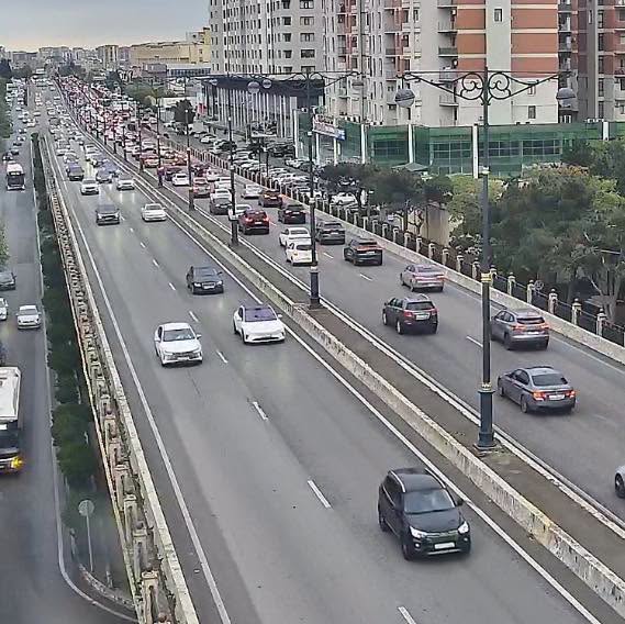 DİQQƏT: Bu yollarda tıxac var - SİYAHI (FOTO)