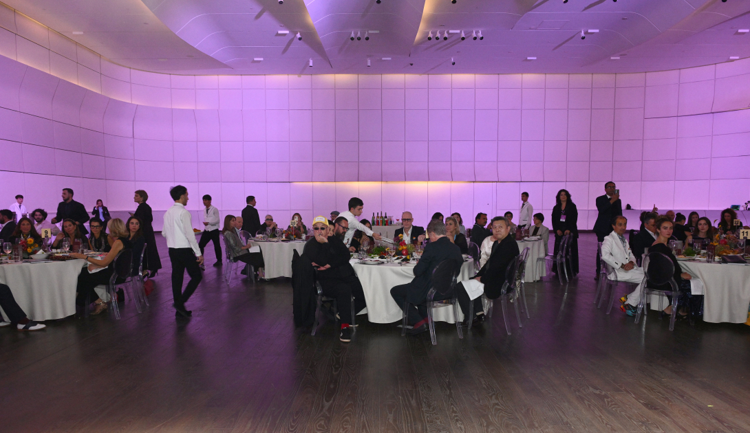 Heydər Əliyev Fondunun vitse-prezidenti Leyla Əliyeva və Alyona Əliyeva “Art Weekend”in rəsmi açılışında iştirak ediblər (FOTO)
