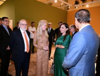 Heydər Əliyev Fondunun vitse-prezidenti Leyla Əliyeva və Alyona Əliyeva “Art Weekend”in rəsmi açılışında iştirak ediblər (FOTO)