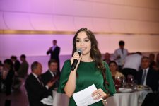 Heydər Əliyev Fondunun vitse-prezidenti Leyla Əliyeva və Alyona Əliyeva “Art Weekend”in rəsmi açılışında iştirak ediblər (FOTO)