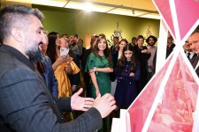 Heydər Əliyev Fondunun vitse-prezidenti Leyla Əliyeva və Alyona Əliyeva “Art Weekend”in rəsmi açılışında iştirak ediblər (FOTO)