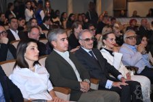 Bakı Beynəlxalq İncəsənət Festivalı çərçivəsində “Zikra: xatirələr gecəsi” tamaşası nümayiş olunub (FOTO)