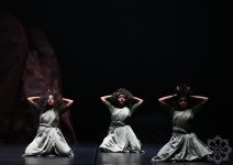 Bakı Beynəlxalq İncəsənət Festivalı çərçivəsində “Zikra: xatirələr gecəsi” tamaşası nümayiş olunub (FOTO)