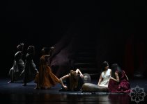 Bakı Beynəlxalq İncəsənət Festivalı çərçivəsində “Zikra: xatirələr gecəsi” tamaşası nümayiş olunub (FOTO)