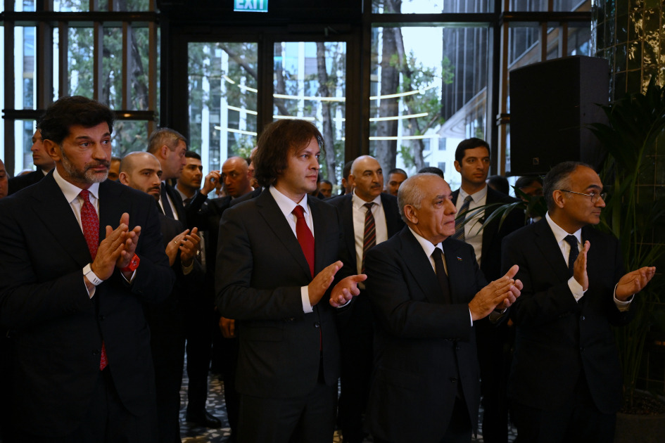 Azərbaycanın və Gürcüstanın Baş nazirləri “ART Riverfront Hotel Tbilisi”nin açılışında iştirak ediblər (FOTO/VİDEO)